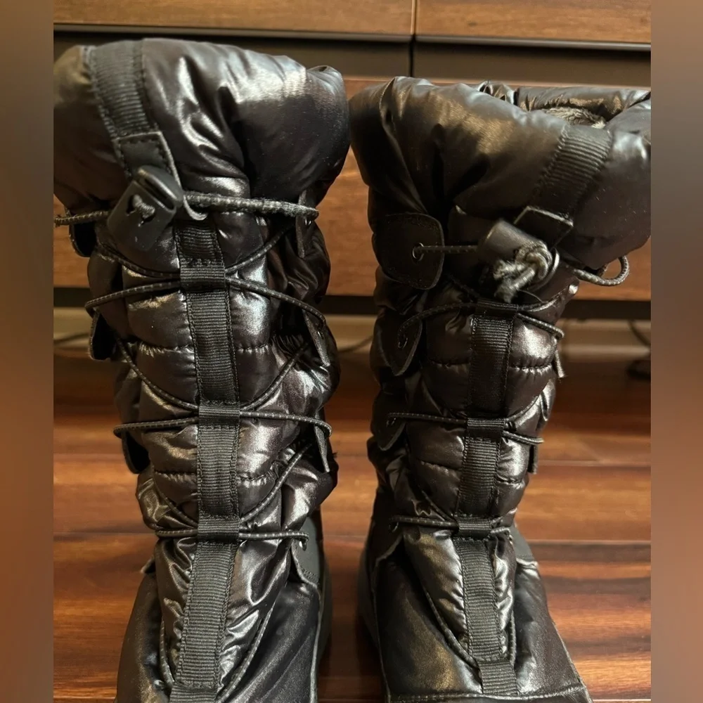 ROCKPORT Black Winter Lace-up Boots with Faux Fur Lining Size 9